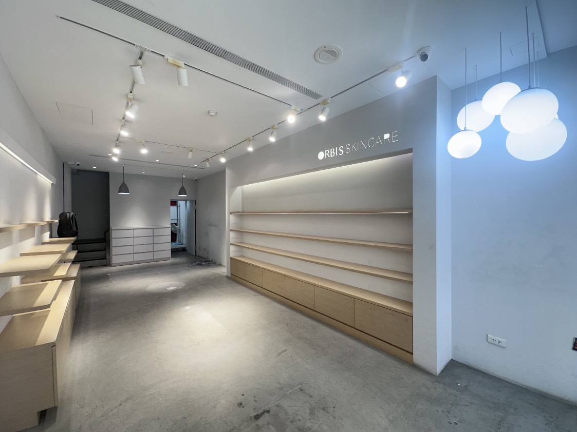 三多捷運透天店面